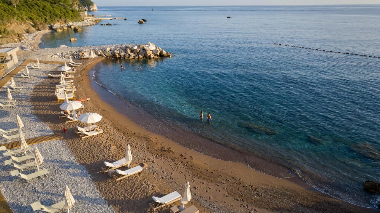 Ananti Resort, Residences & Beach Club - The Leading Hotels Of The World Sveti Stefan Buitenkant foto